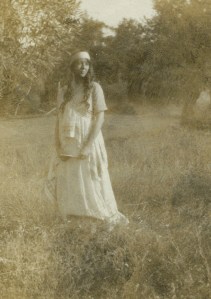 Zillah Pierce Dinsmoor, ca. 1910