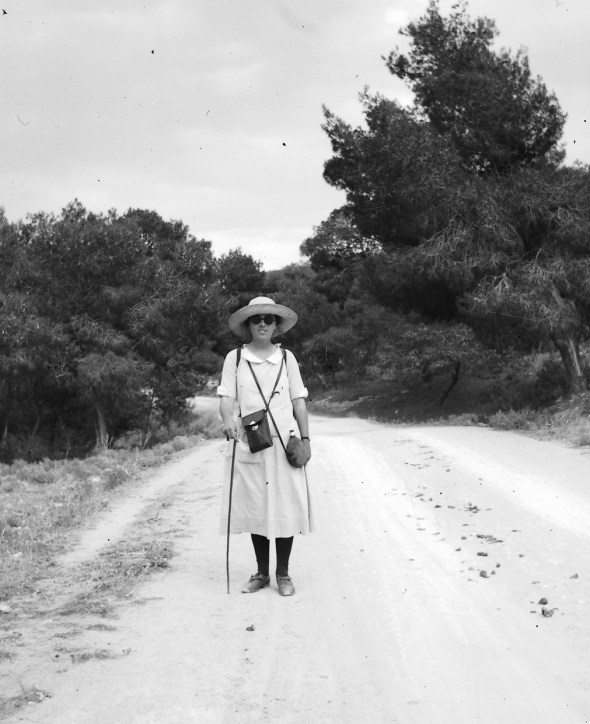 Dorothy Burr always carrying her camera, ca. 1924.